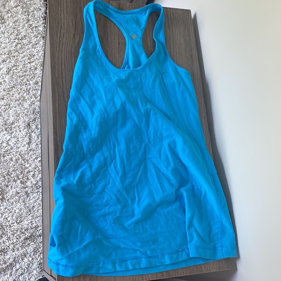 Lulu Lemon Size 8 racer back - Picture 2 of 4